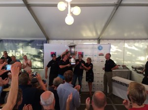 Die neuen Weltmeister: Martin Christiansen und Crew mit dem Gold Cup